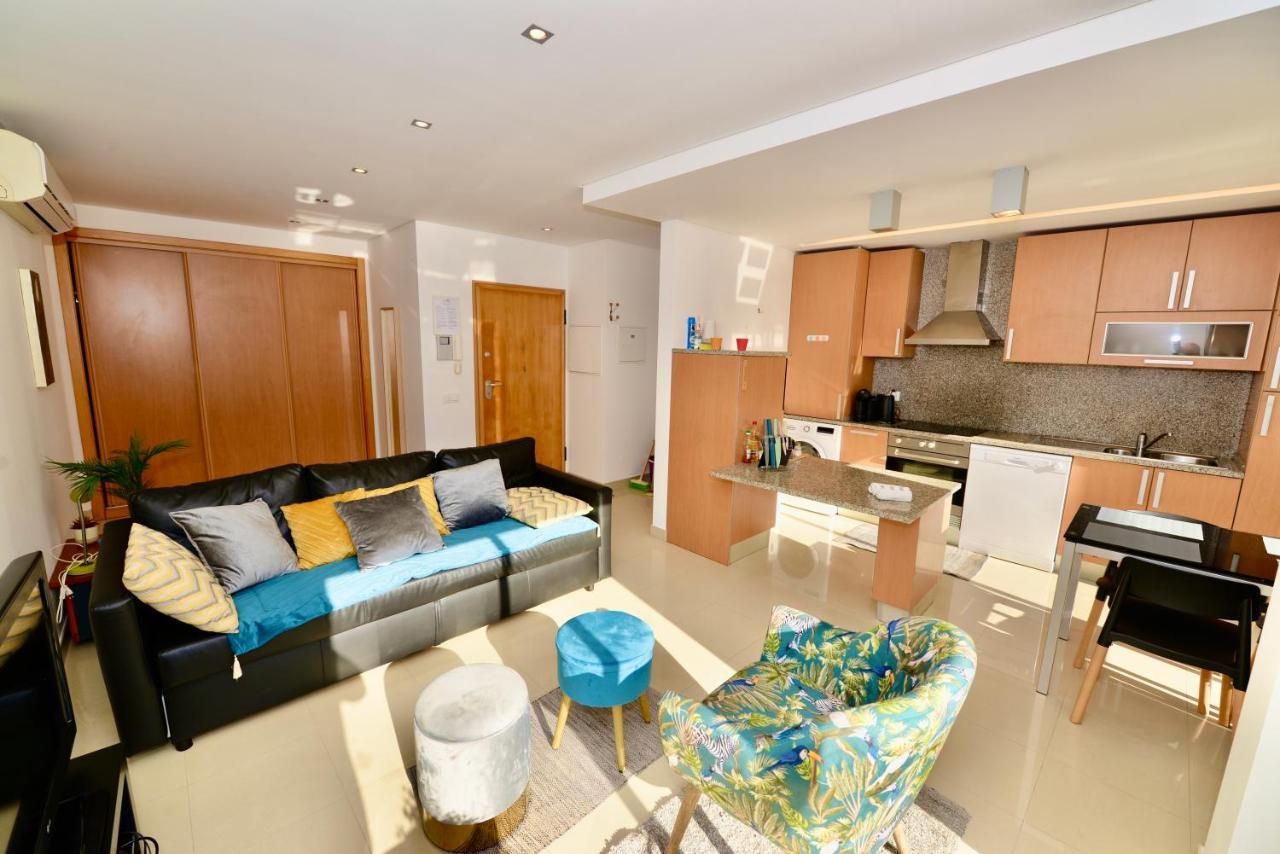 Silver - Apartment For 4 Guests 150M From Beach São Martinho do Porto Exteriör bild