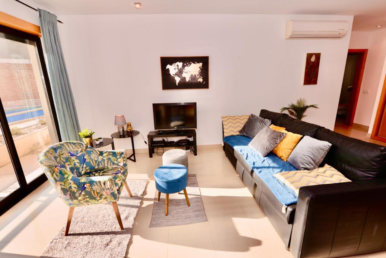 Silver - Apartment For 4 Guests 150M From Beach São Martinho do Porto Exteriör bild