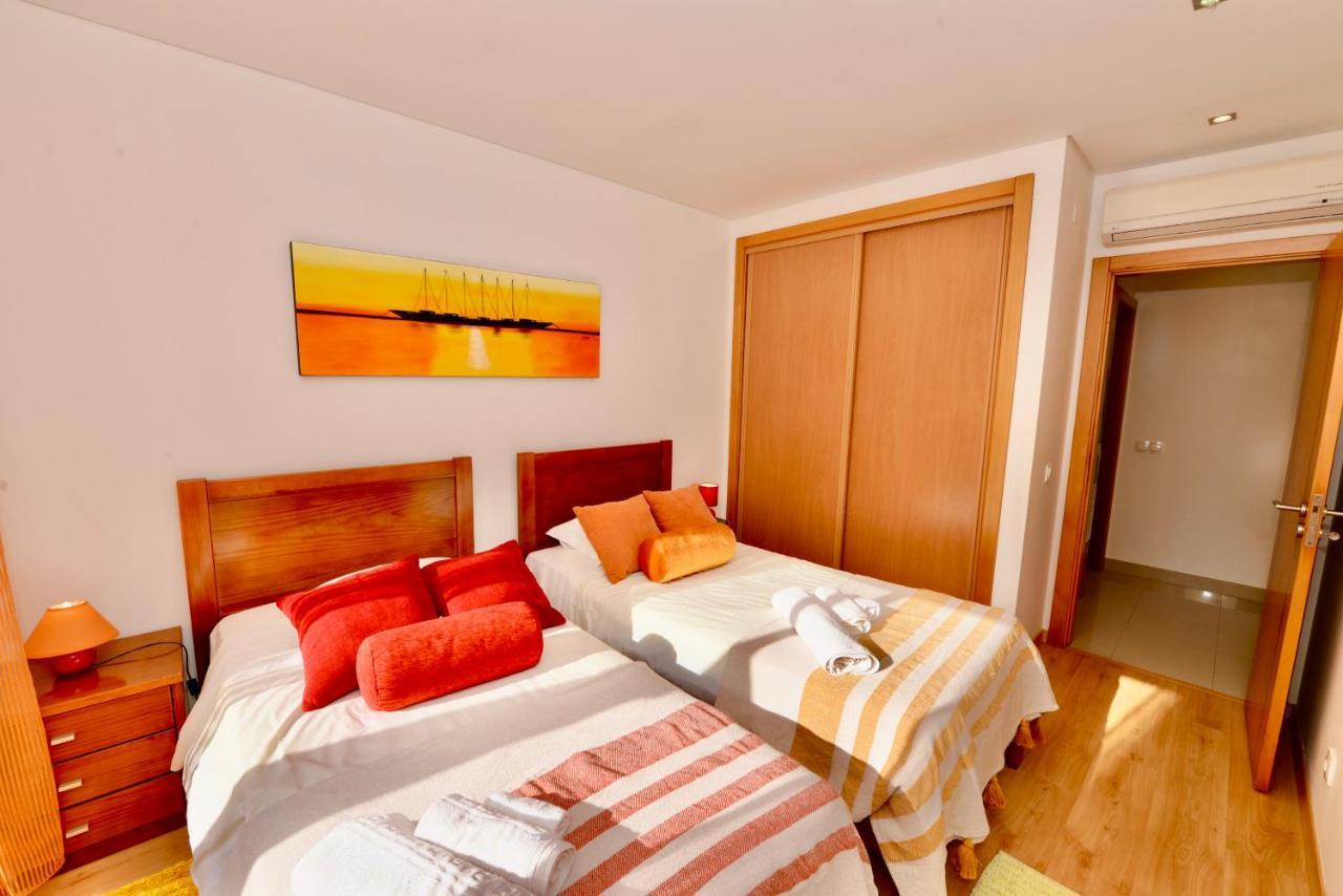 Silver - Apartment For 4 Guests 150M From Beach São Martinho do Porto Exteriör bild